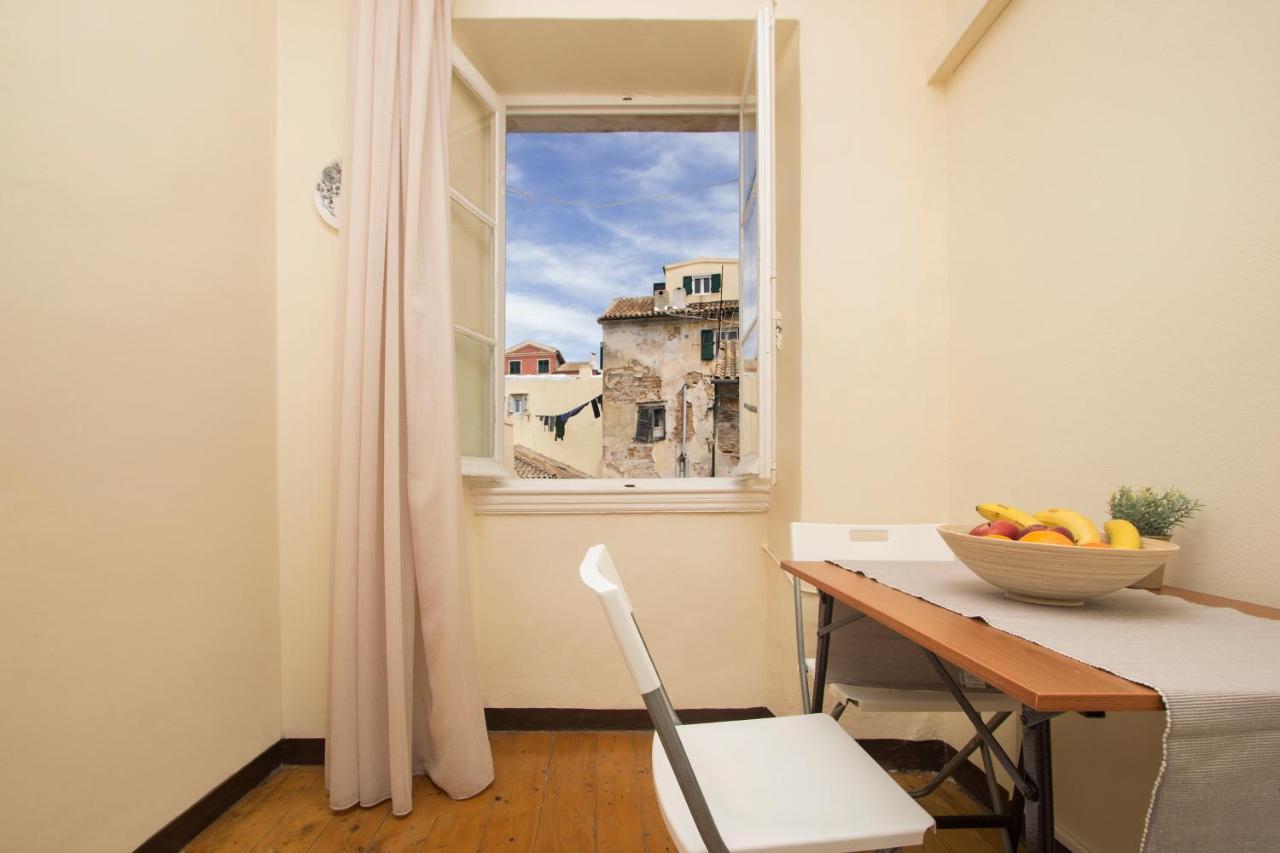 Downtown Apt At Filellinon Corfu  Eksteriør bilde